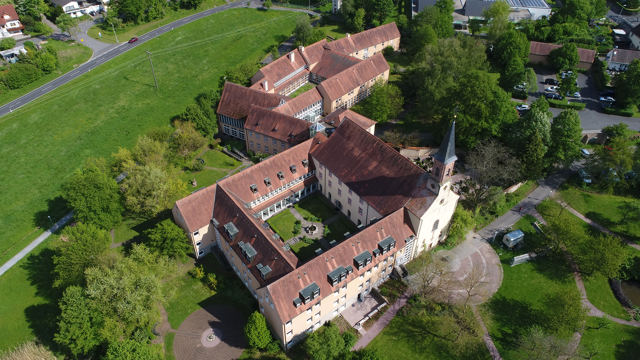 Tagungszentrum Schmerlenbach_vogelperspektive Tagungszentrum Schmerlenbach_vogelperspektive