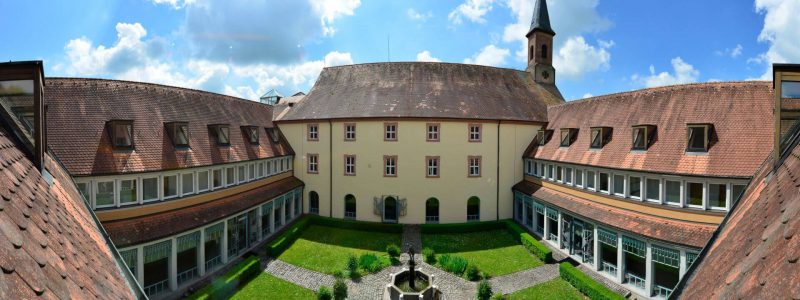Innenhof Hotel bei Aschaffenburg