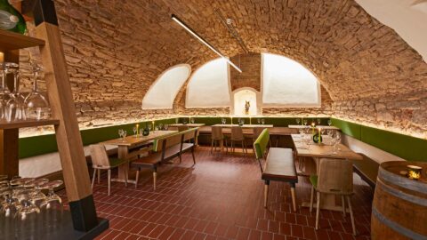 Restaurant Gewölbekeller Kurzurlaub Frankfurt Schmerlenbach
