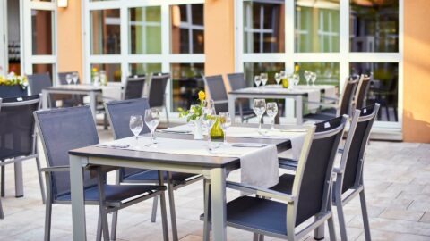 Terrasse Seminarhotel Veranstaltung Aschaffenburg Schmerlenbach